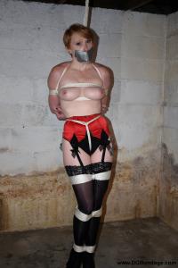 www.dgbondage.com - 952 Izzabella Robbins thumbnail